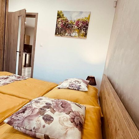 Eugen Apartman Veľký Meder المظهر الخارجي الصورة