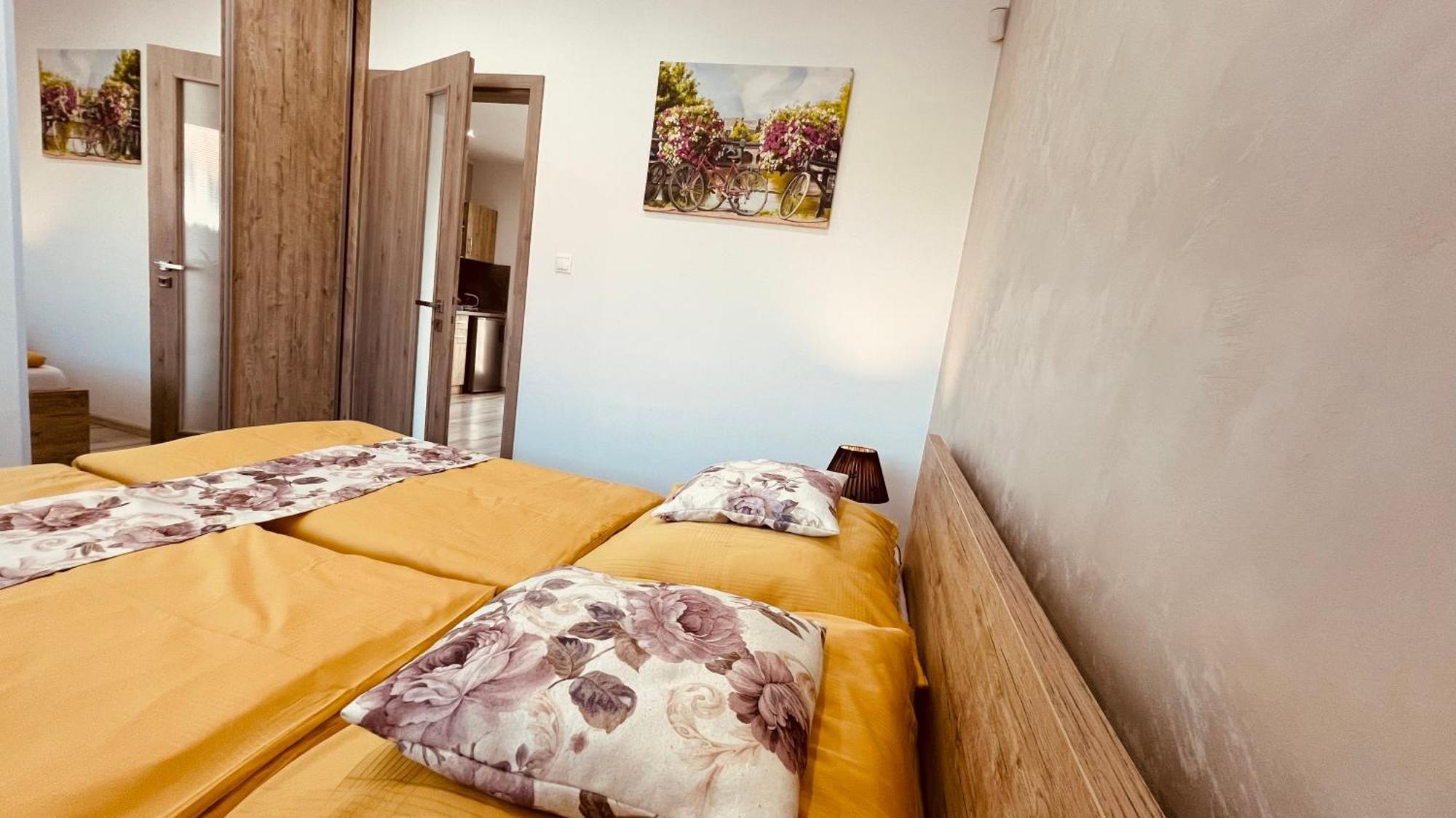 Eugen Apartman Veľký Meder المظهر الخارجي الصورة